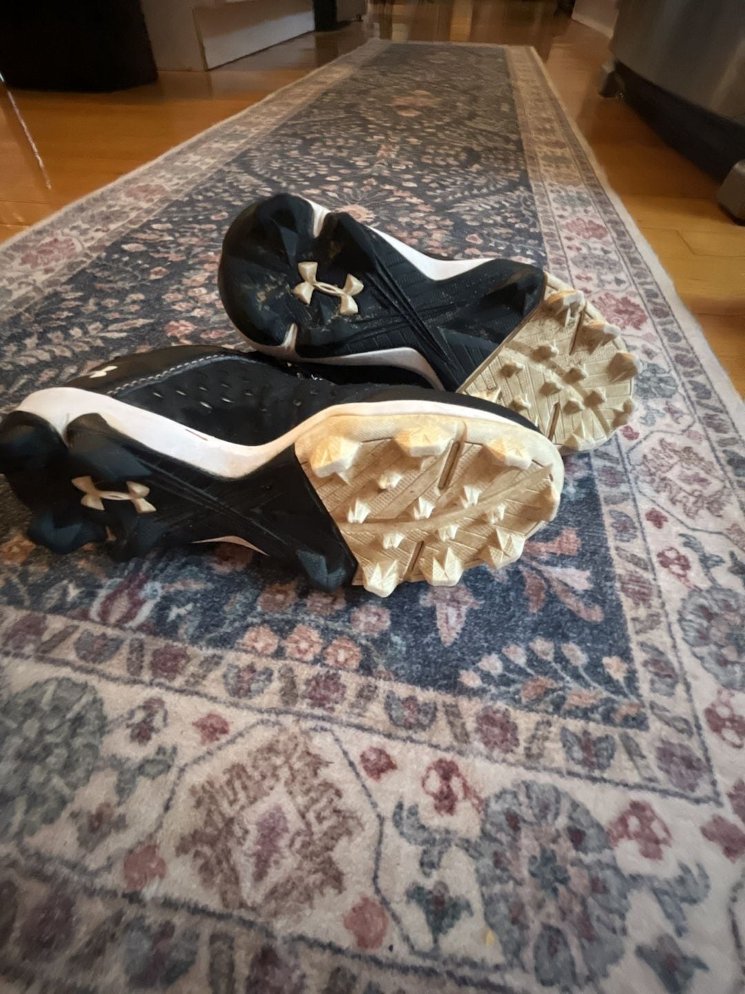 Under Armour Leadoff Low RM Black Youth Cleats 13Y 4