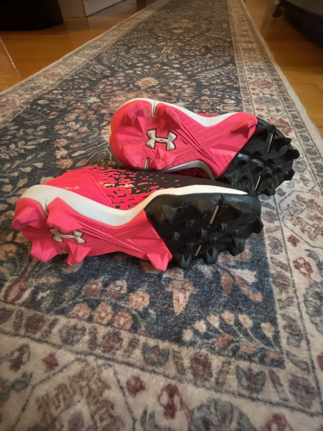 Under Armour Softball cleats Baseball Shoes Youth kids girls 10K Pink Black 3