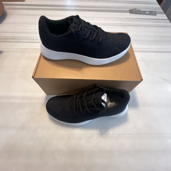 Allbirds Men's Wool Runner Go Black Sneakers with Box