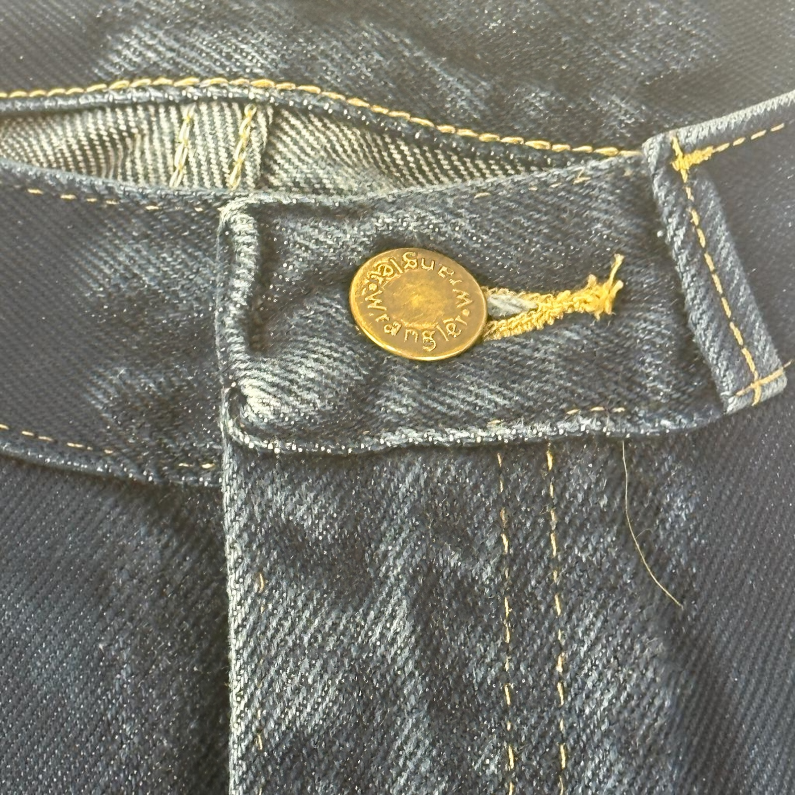 Wrangler Rugged Wear Classic Fit Jeans Mens 33x30 Prewashed Denim 39902PW
7