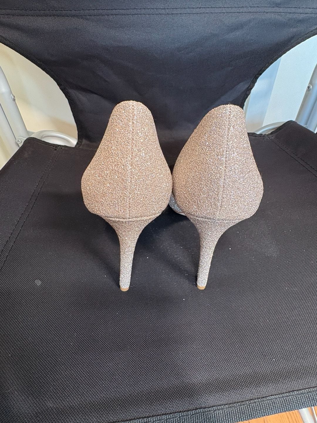 Badgley Mischka Cher Crystal Buckle Pumps Gold Glitter Size 11 9