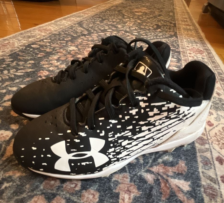 Under Armour Baseball Cleats size 12K black white 2