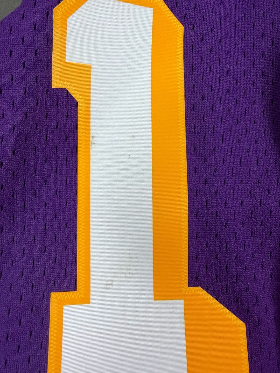 Mitchell & Ness Los Angeles Lakers 1971-72 Wilt Chamberlain Swingman Jersey 10