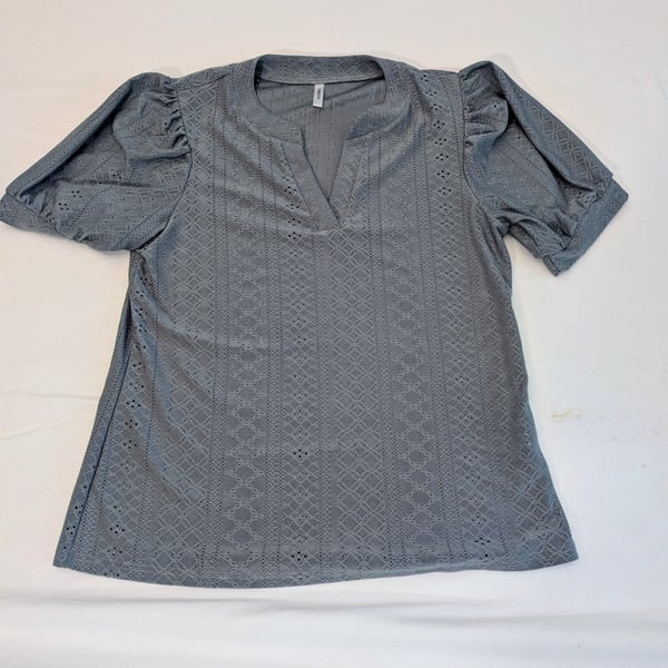 Dokotoo Women's Casual V-Neck Hollow Out Puff Short Sleeve Top Blue Size M