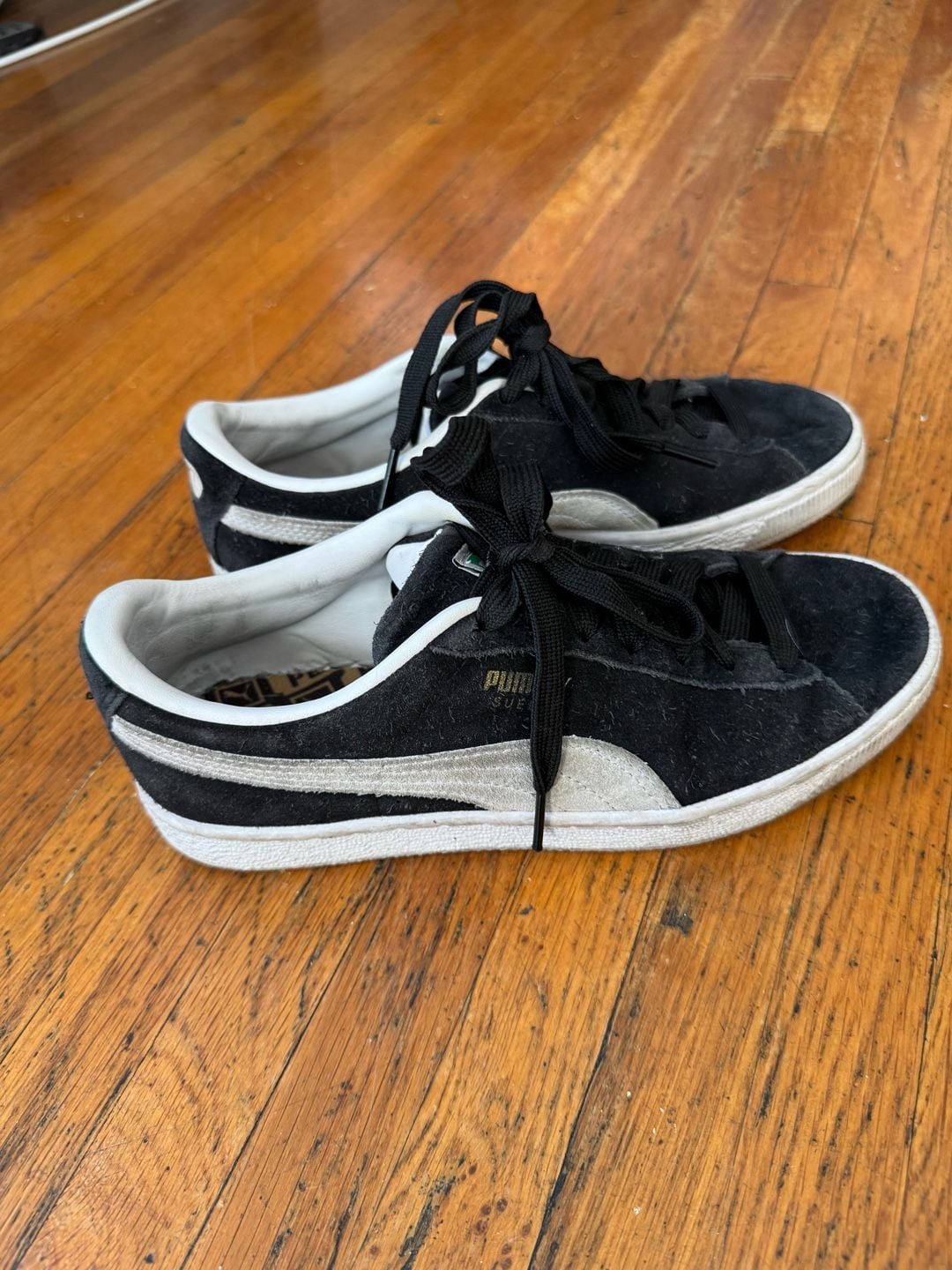 Puma Suede Classic Black White Women's Size 7 Sneakers 2