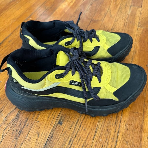 Vans MTE Crosspath Yellow Black Sneakers Men's Size 6 / Women's Size 7.5