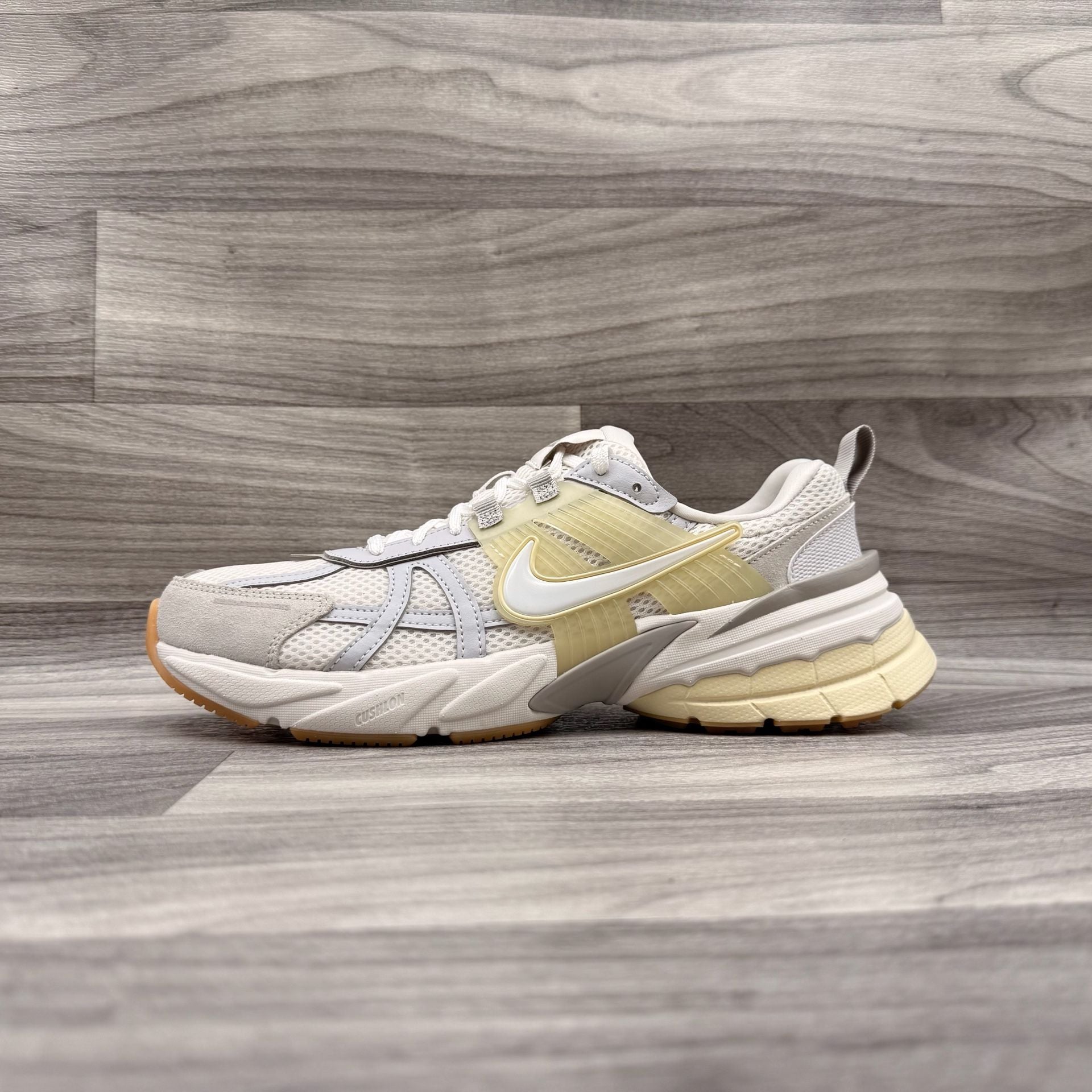 Nike V2K Run Shoes (HV4314-030, Phantom/Light Khaki. Men 10.5 / Women 12 17