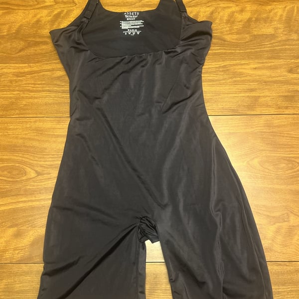 Assets by Spanx Red Hot Silhouette Serums Open-Bust Mid-Thigh Body Shaper XL