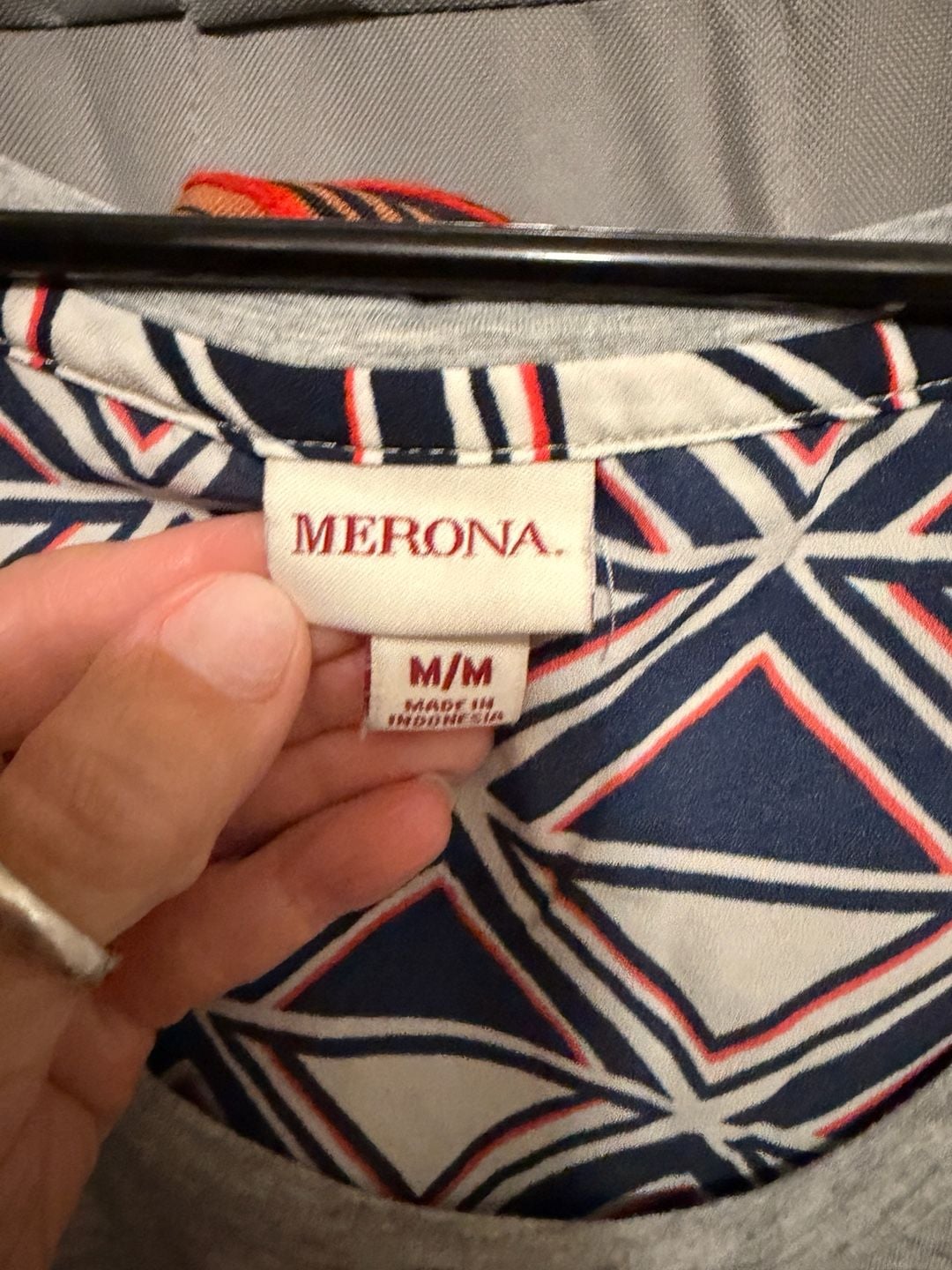 Merona women's LIGHTWEIGHT T-shirt-Perfect Condition- Grey- size Medium 4