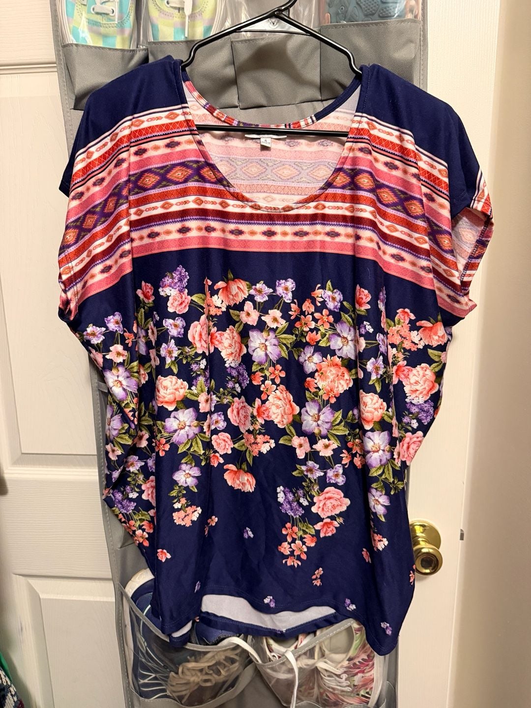 White Birch Floral and Aztec Print Short Sleeve Blouse Top Navy Size S 2