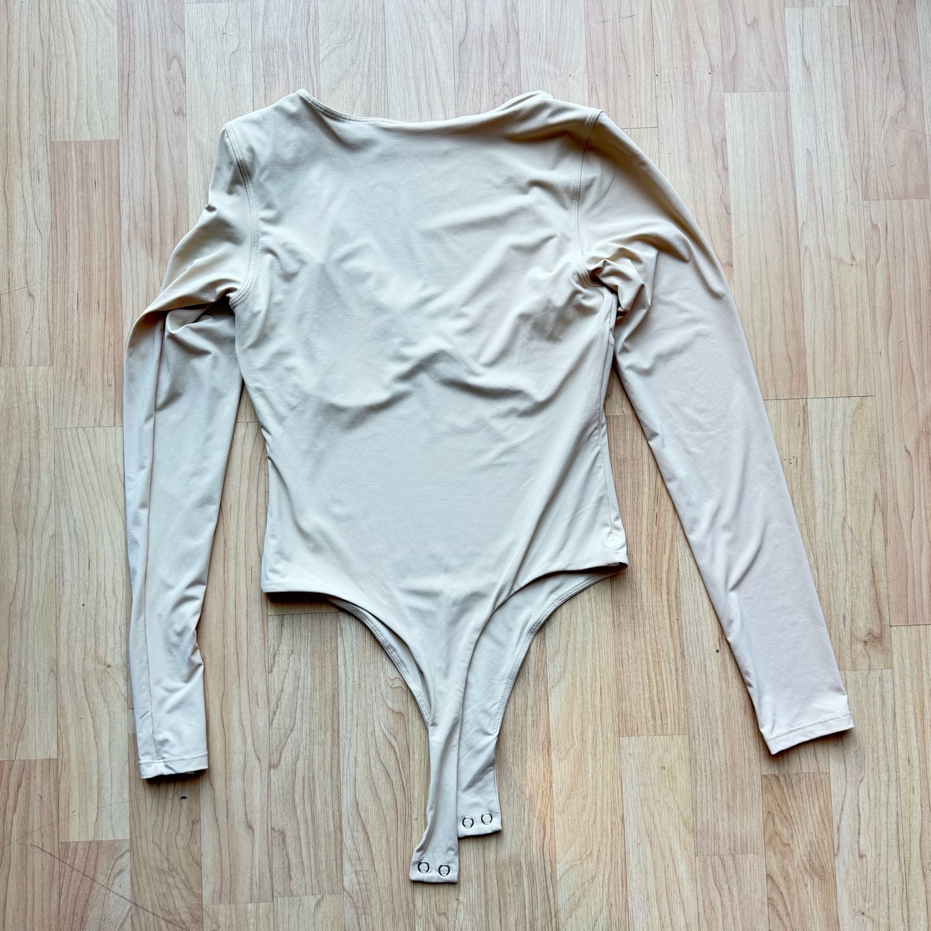 Seamless V-Neck Long Sleeve Bodysuit Tan Qinsen Medium 4
