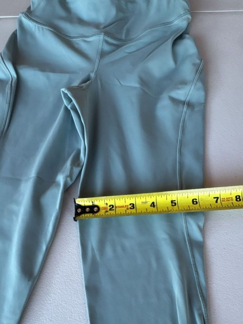 Lululemon Swift Speed High-Rise Crop 23" Leggings with Pockets in Tidal Teal 5