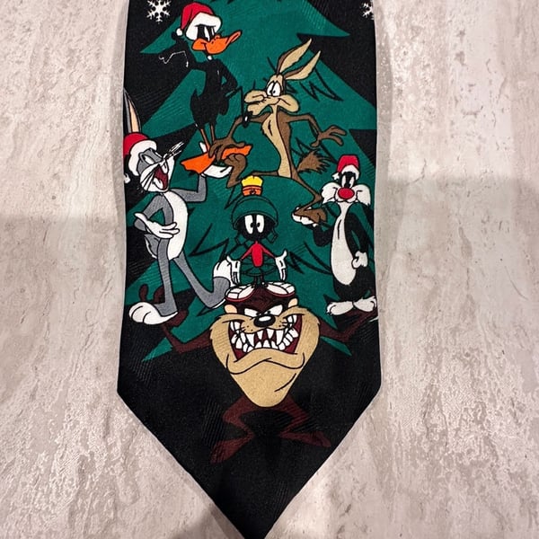 Vintage 1996 Looney Tunes Christmas Holiday tie Silk Taz Bugs Bunny Daffy Duck