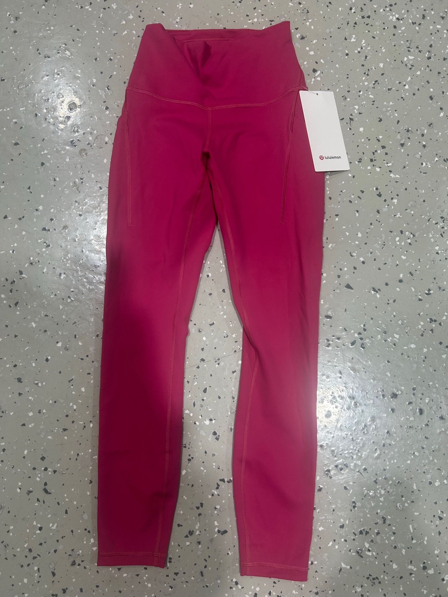 Lululemon Wunder Train High-Rise Tight 25" *Pockets Size 4 Wild Berry 2