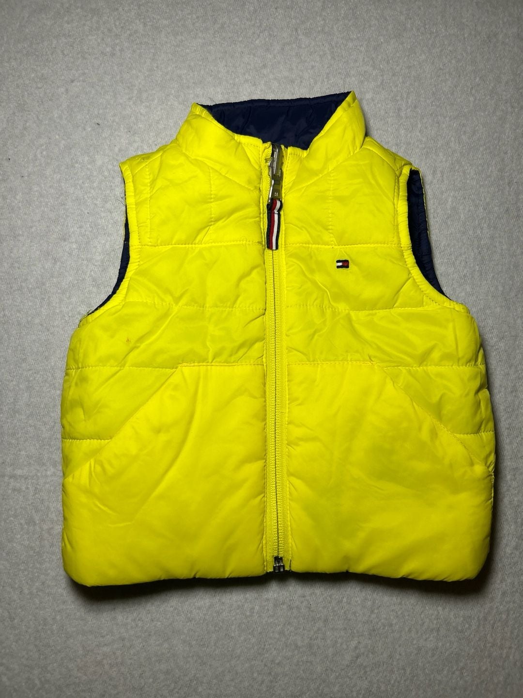 Tommy Hilfiger Reversible Puffer Vest| Navy and Yellow| 12-18M 4