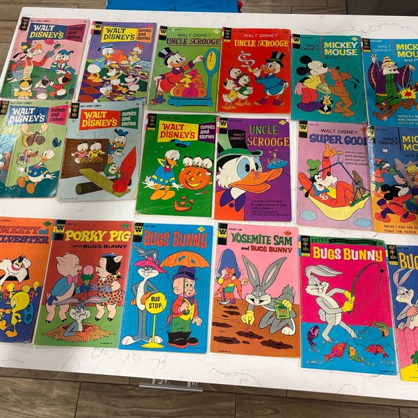 Vintage Lot of 18 Classic Disney and Warner Bros Comic Books Gold Key and Whitman