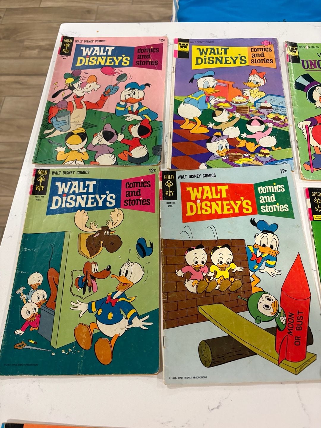 Vintage Lot of 18 Classic Disney and Warner Bros Comic Books Gold Key and Whitman 2