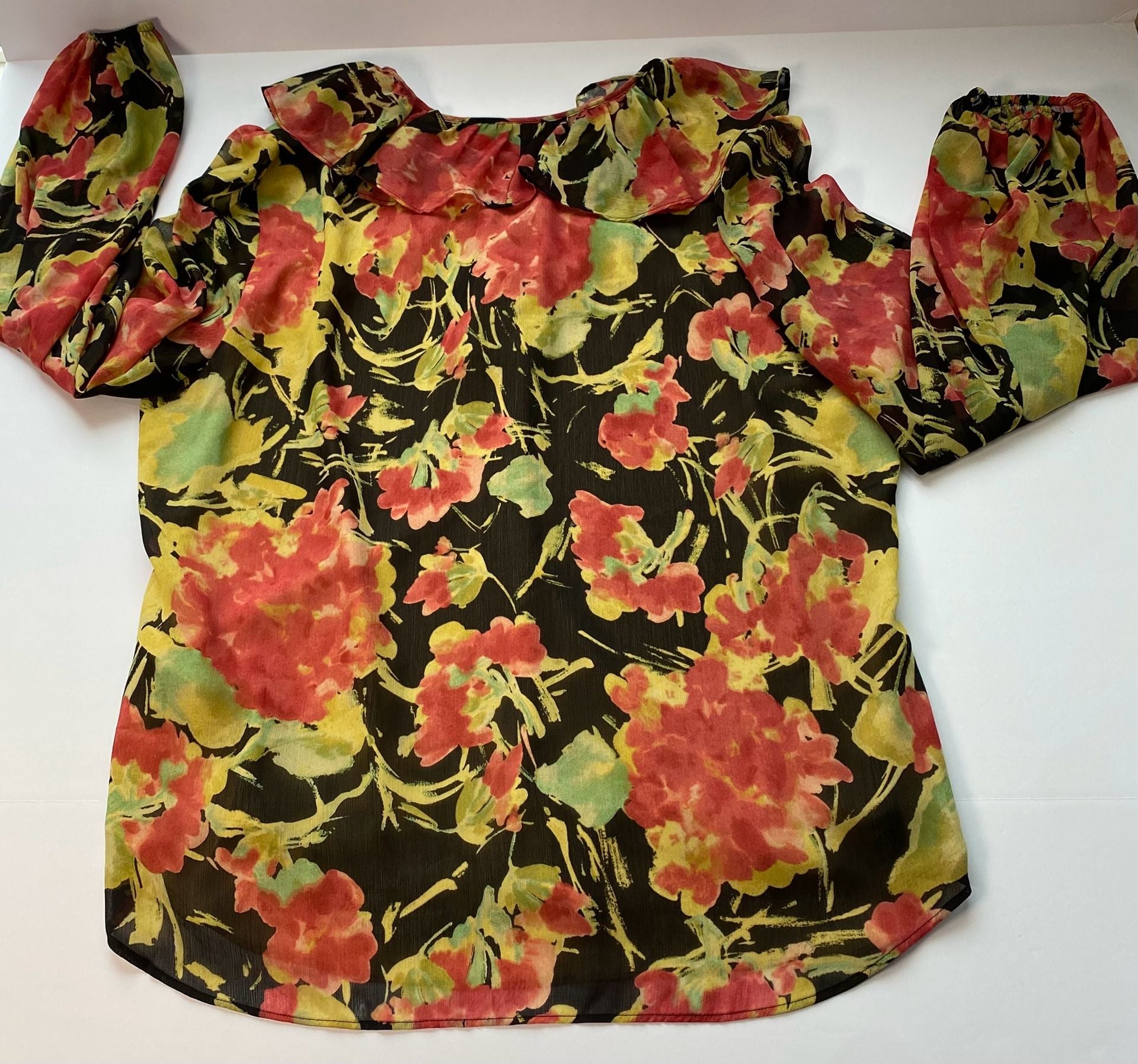 Lauren Ralph Lauren Women's Floral Crinkle Georgette Blouse Size XL Ruffle Neck 10