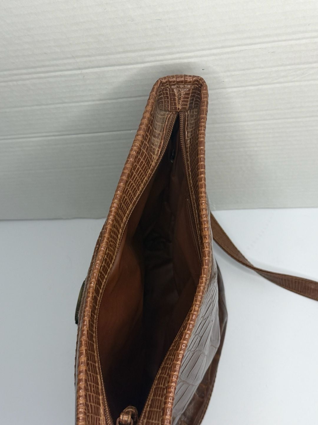 Vintage Brown Embossed Croc Faux Leather Crossbody Shoulder Bag 6