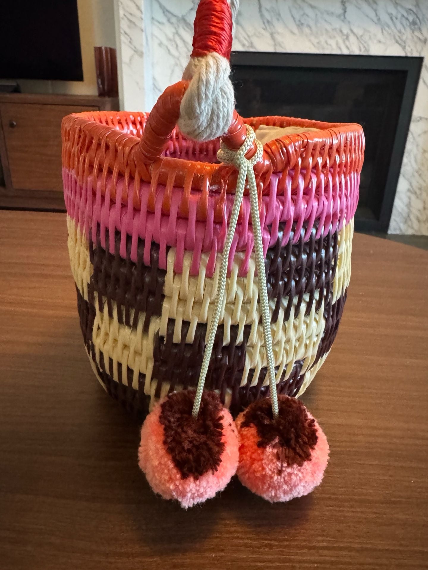 en shalla Mini Bucket Bag with Macrame Handle 5