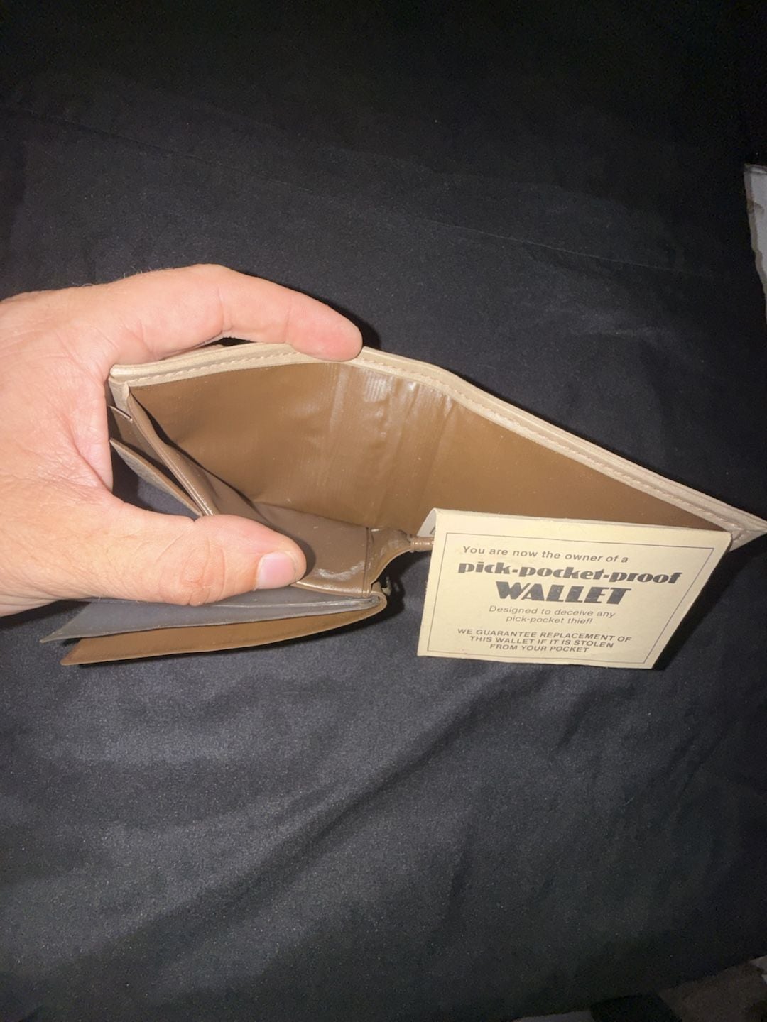 Vintage Vitronic Bi-Fold Pick-PocketProof Suede Wallet 9