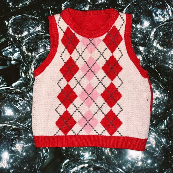 Red and Pink Argyle Pattern Knit Crop Sweater Vest