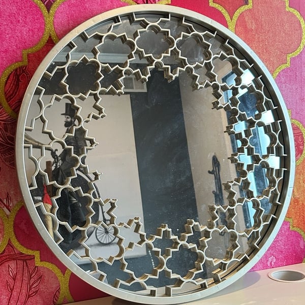 Quatrefoil Geometric Modern Round Wall Mirror