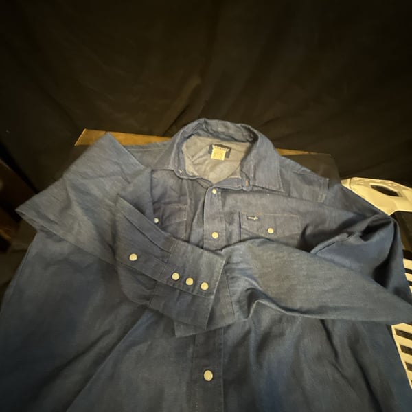 Wrangler Western Long Sleeve Snap Work Shirt, Dark Blue Chambray, XLT/XGA/TGL