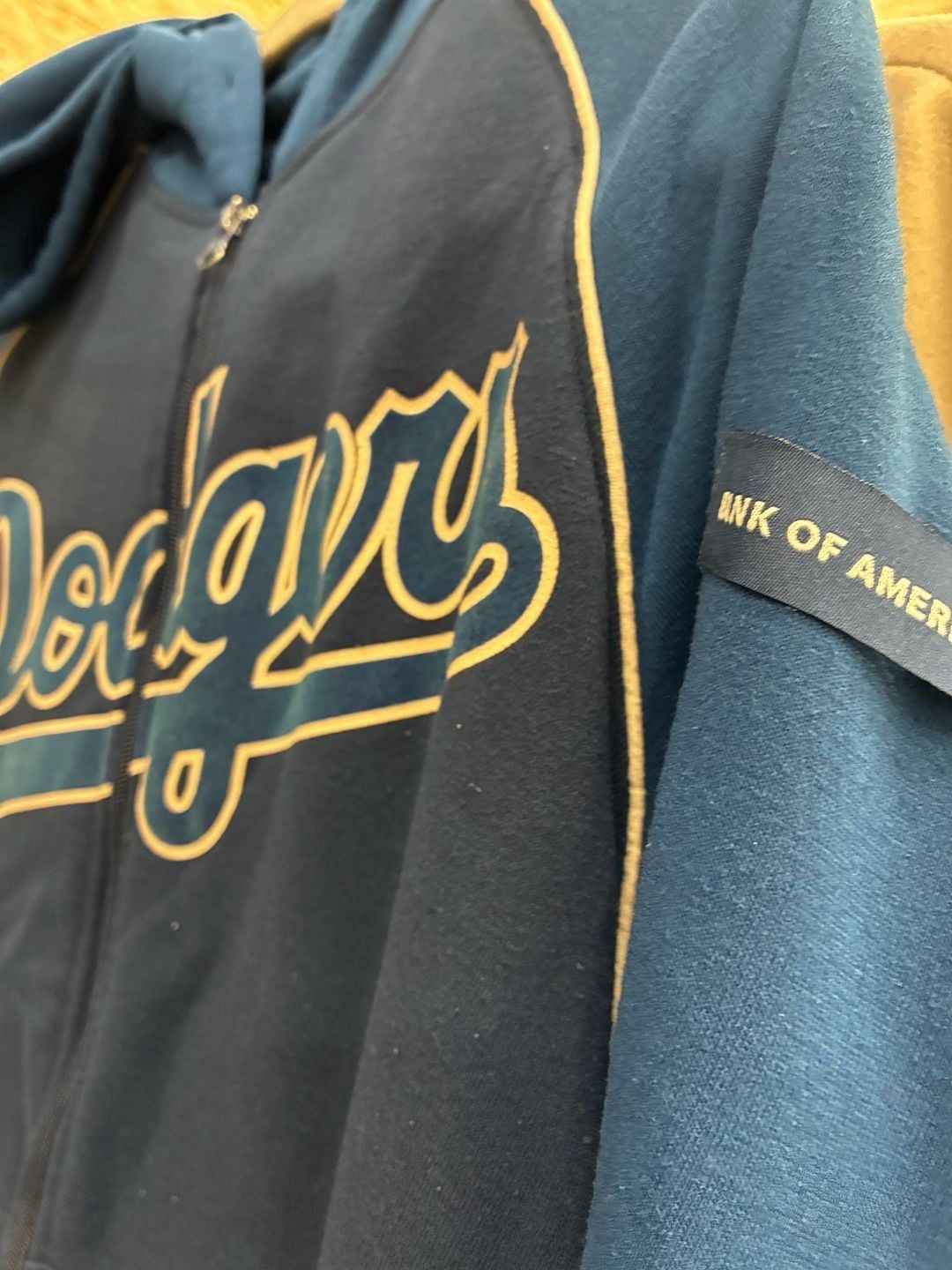 Los Angeles Dodgers Zip Up Hoodie Sweatshirt Medium 2