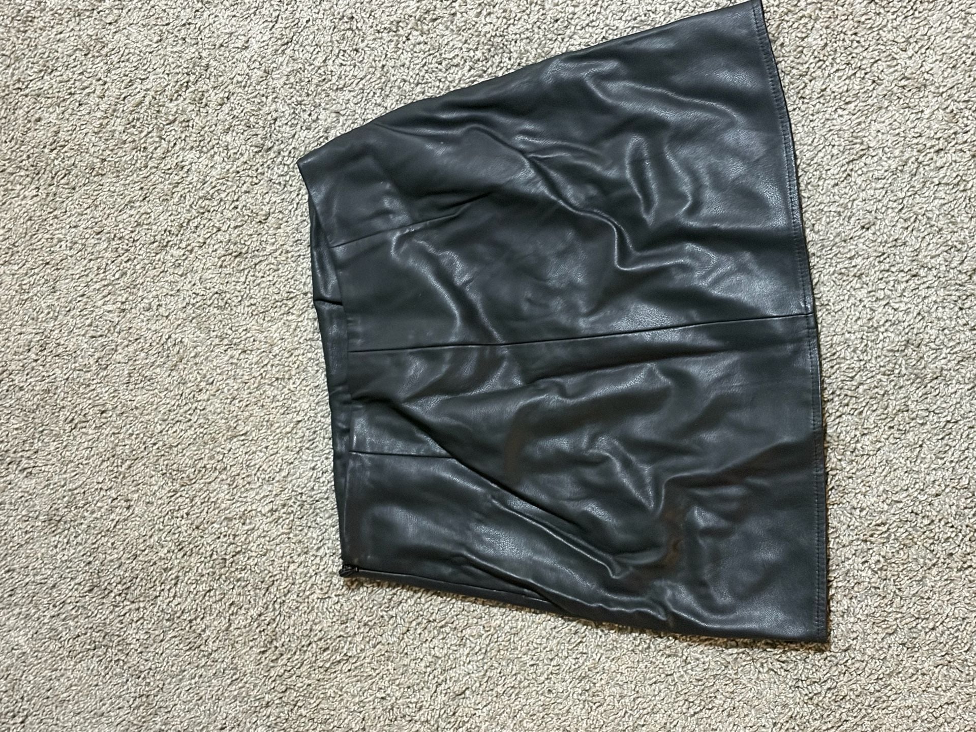 Forever 21 Faux Leather Zipper Pocket Mini Skirt Black Size Medium 6