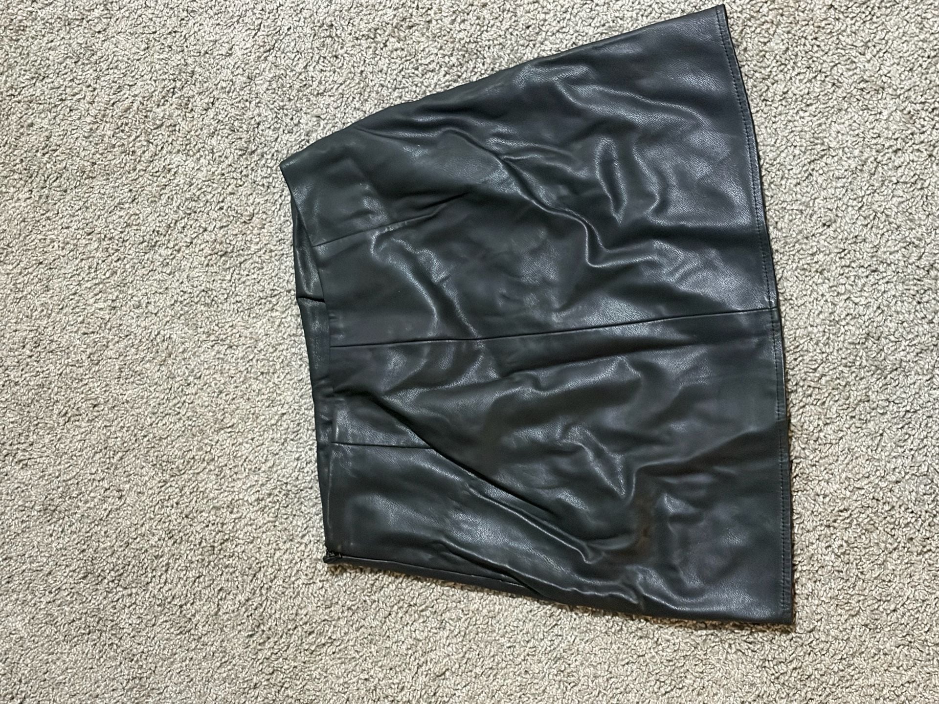 Forever 21 Faux Leather Zipper Pocket Mini Skirt Black Size Medium 7