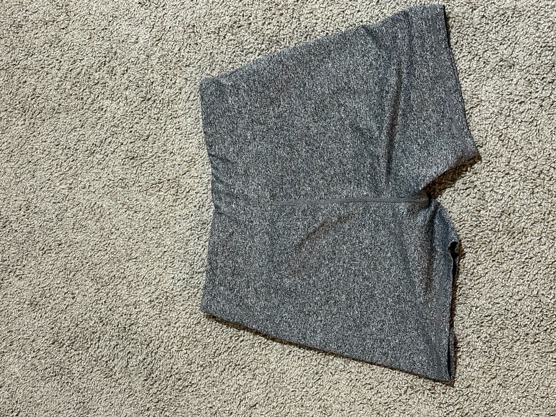 Ebb & Flow Women's Gray Heather Athletic Yoga Gym Shorts Size L 6