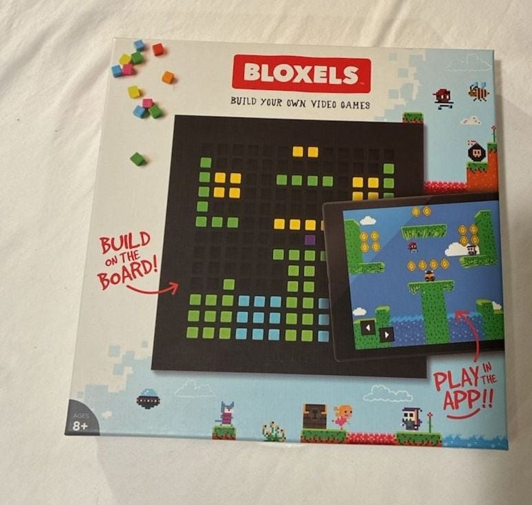 Bloxels Build Your Own Video Games Creation Kit 1
