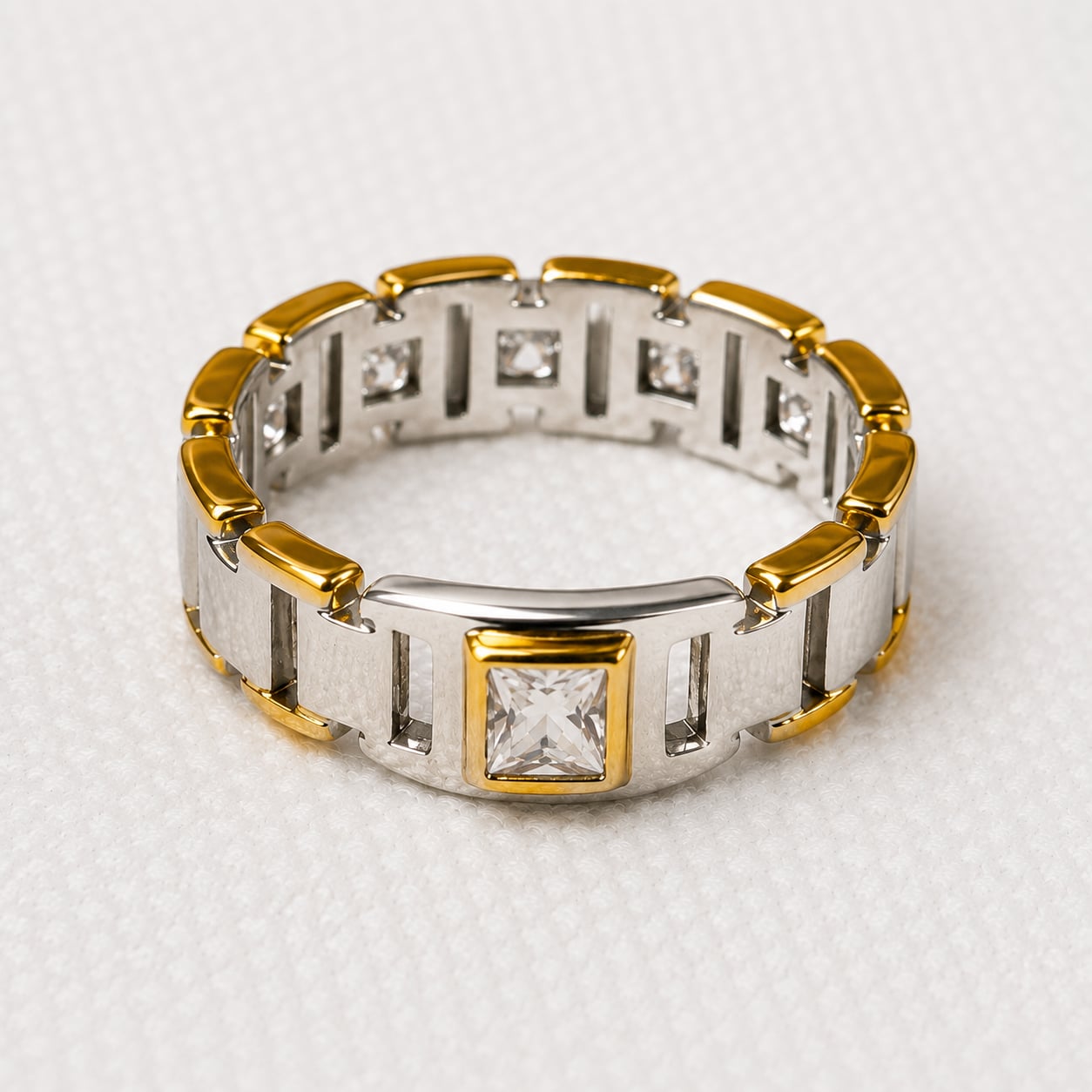 Bold Two-Tone Luxury Ring 4