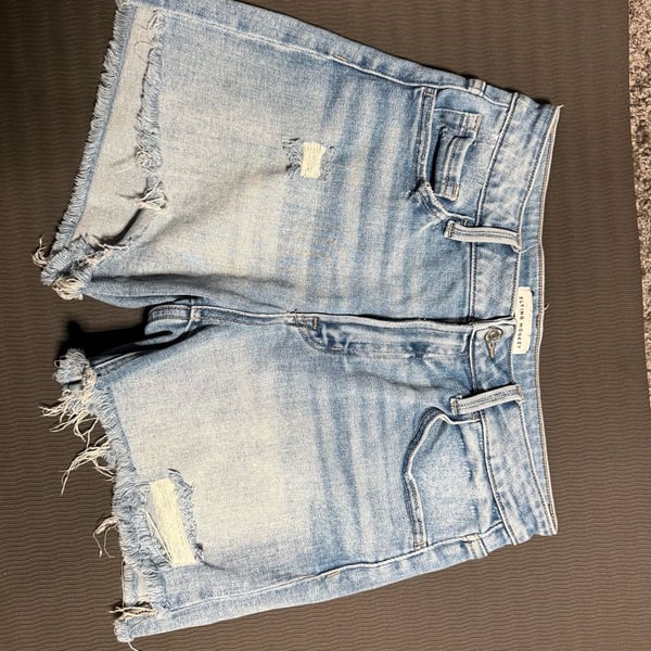 Flying Monkey Light Wash Distressed Raw Hem Denim Shorts Size 30
