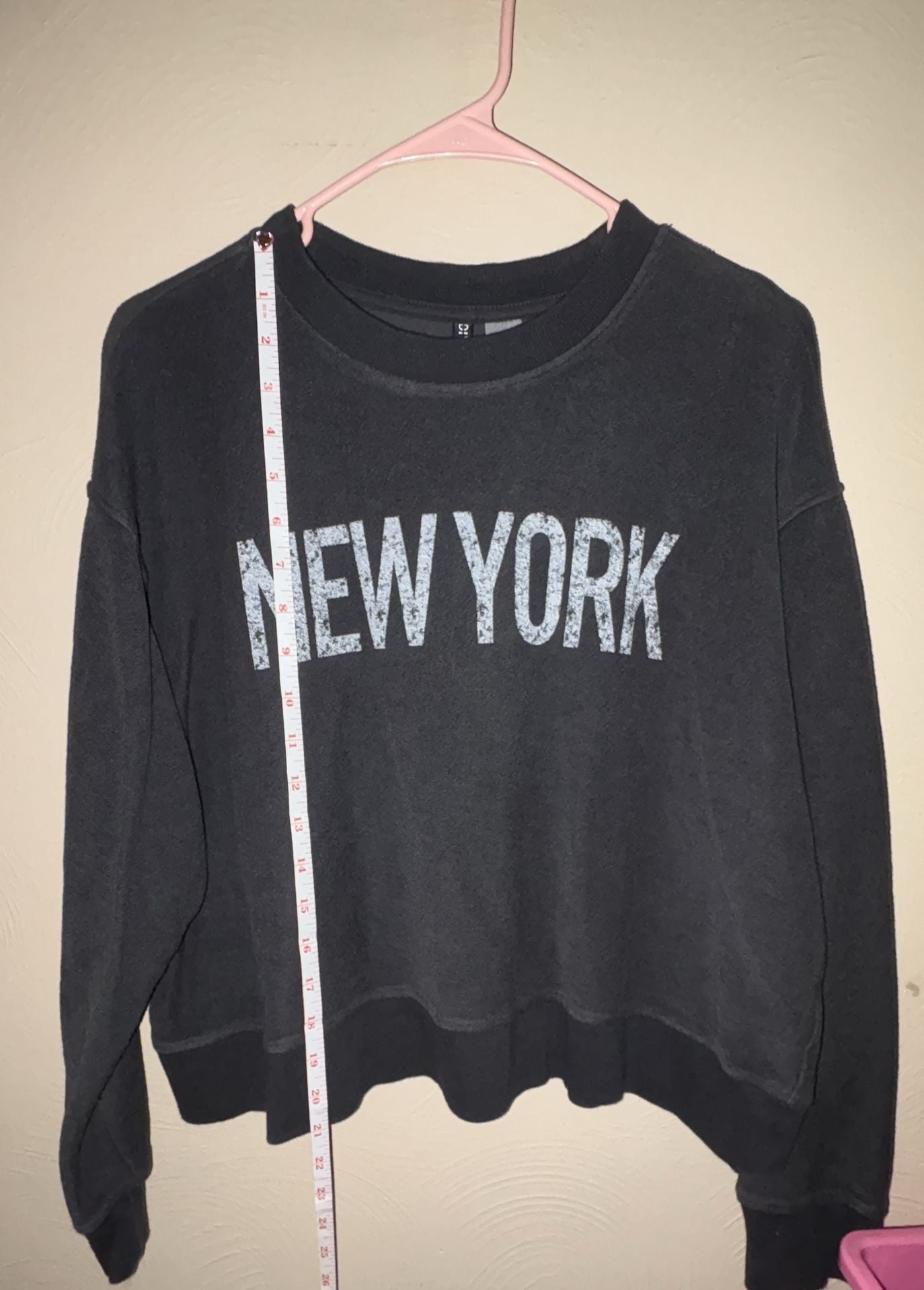 H&M Divided New York Distressed Graphic Sweatshirt Charcoal Grey Size L 2