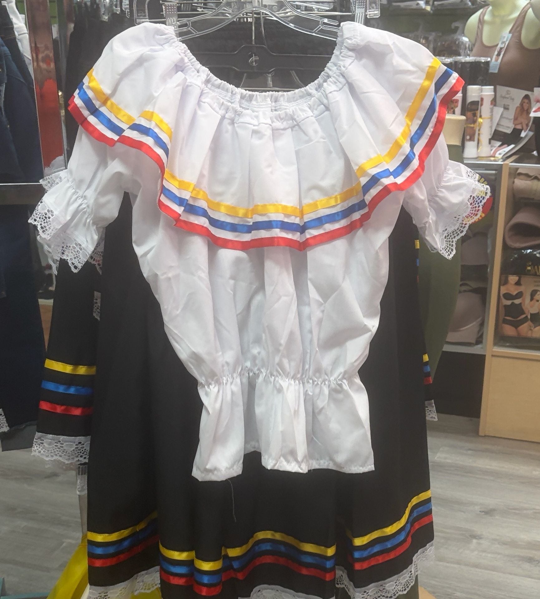 Traditional Colombian Venezuelan and Ecuadorian Folklorico Dress with Ribbons 7