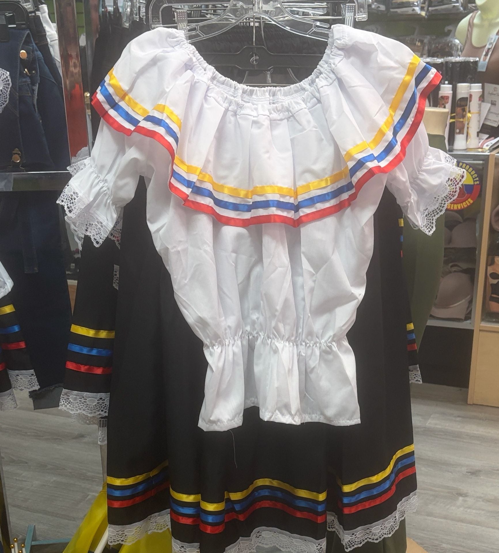 Traditional Colombian Venezuelan Ecuadorian Folklorico Dress 4