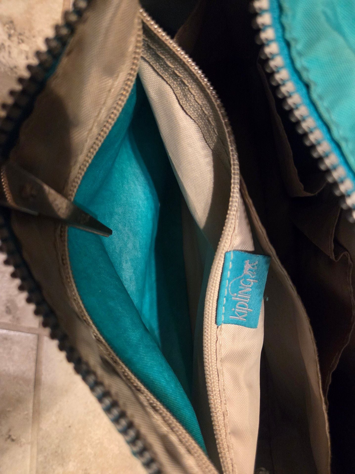 Kipling Callie Crossbody Bag Seafoam Green Blue Adjustable Strap 4