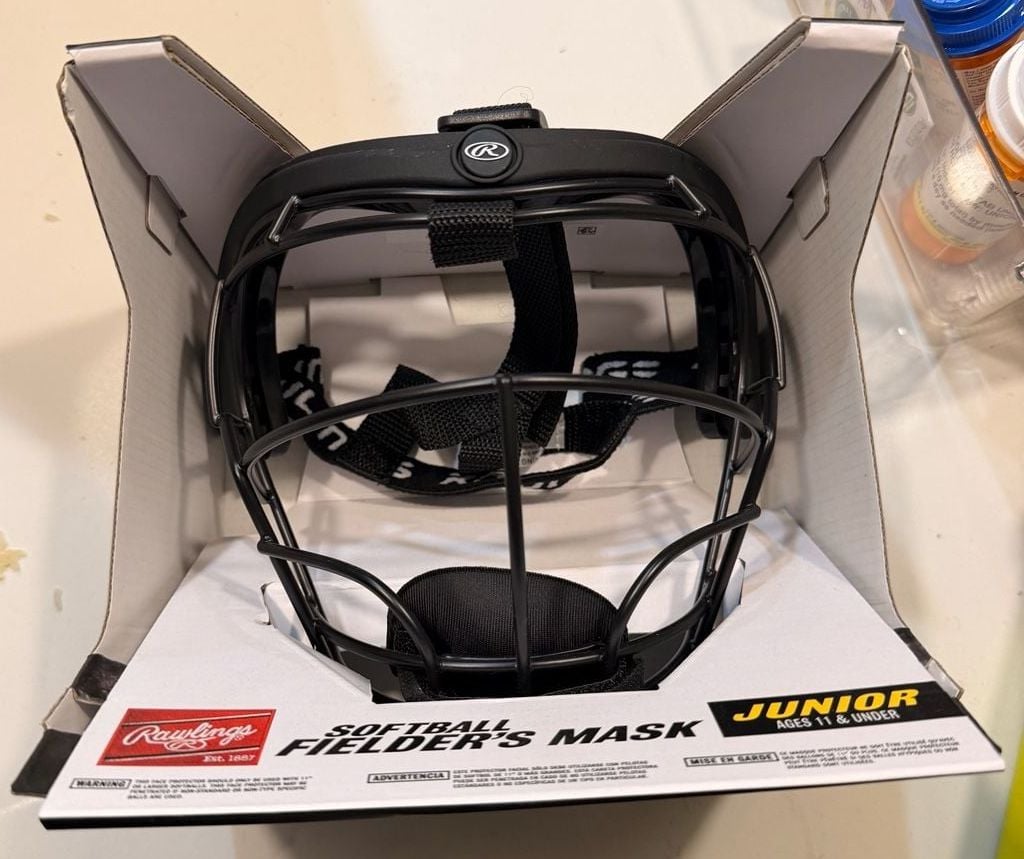 Rawlings Softball Fielder's Mask Ages 11 & under 2