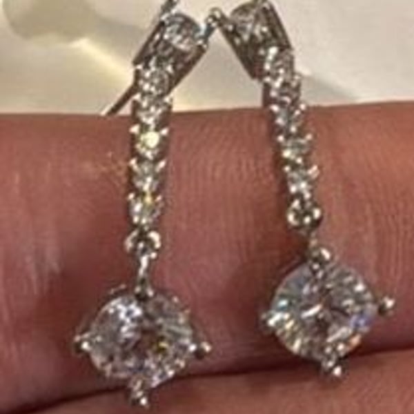 Moissanite Six Prong Long Earrings 莫桑石流星六爪吊耳環– K Jewellery Co.