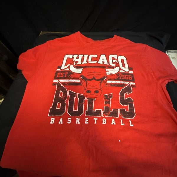 Chicago Bulls Vintage Graphic Tee - Red - Size XL