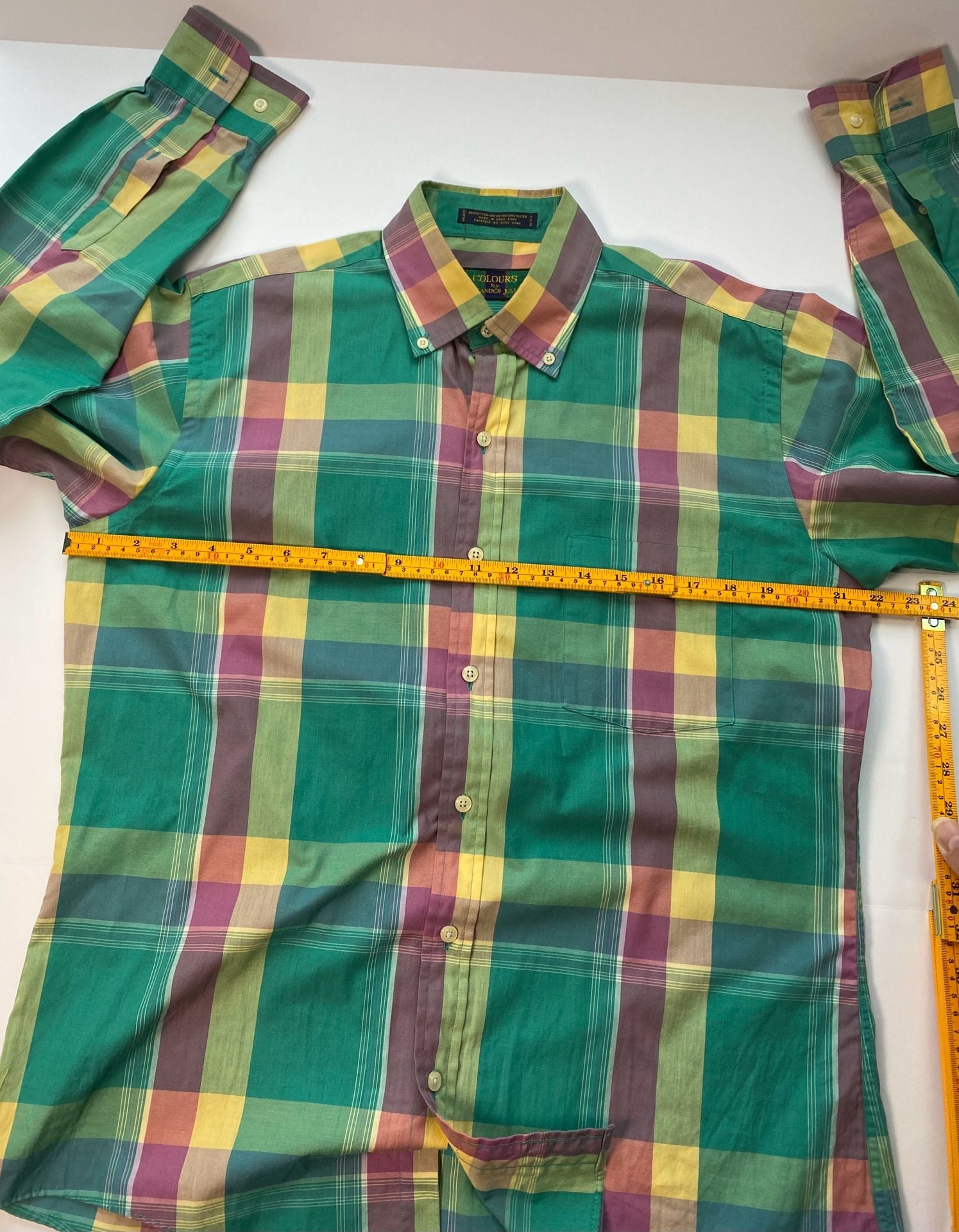 Vintage Colours by Alexander Julian Madras Plaid Button Down Shirt. M/M 8