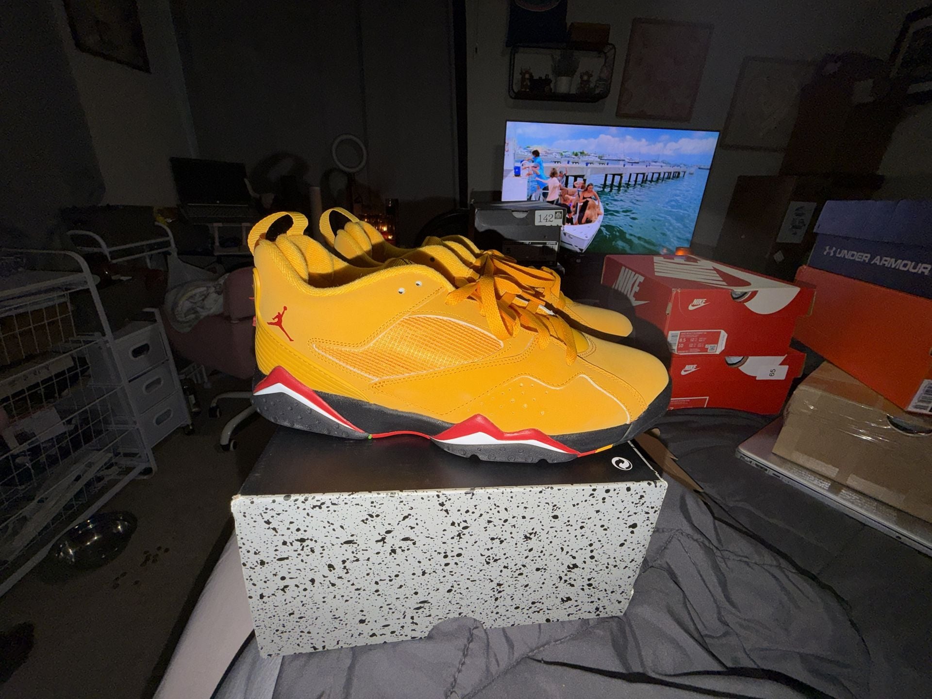 Jordan MVP 92 Taxi University Red Black Men's Shoes 2