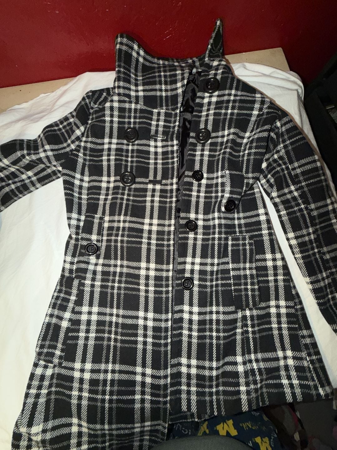 YOKI Women's Black and White Plaid Coat Size M 2