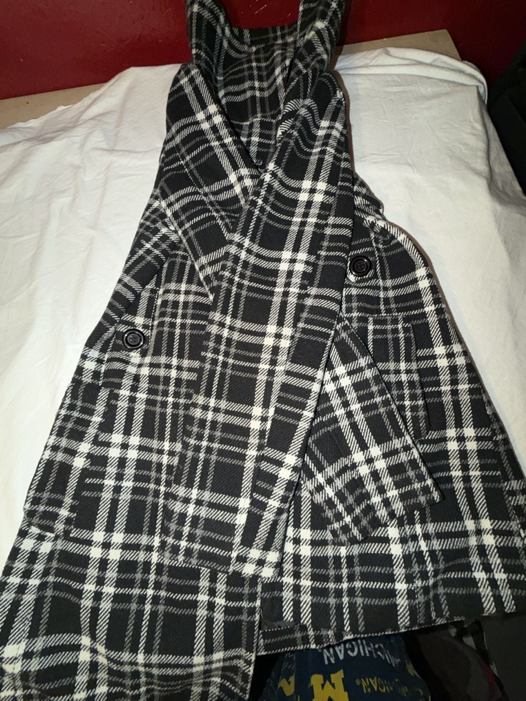 YOKI Women's Black and White Plaid Coat Size M 6