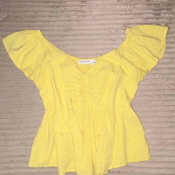 Midnight Sky Yellow Ruched Front Peplum Top