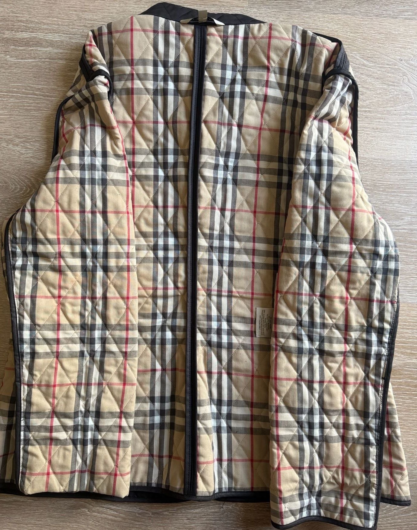 Burberry London Quilted Jacket with Nova Check Lining 9
