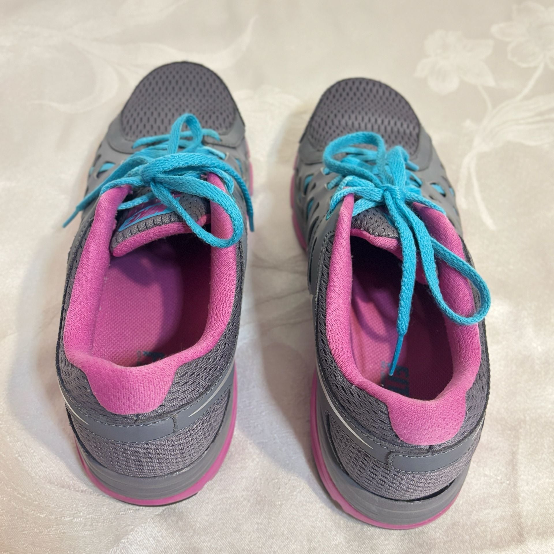 Nike Women's Dual Fusion Run 2 Gray Pink Blue Running Shoes Size 7.5 6