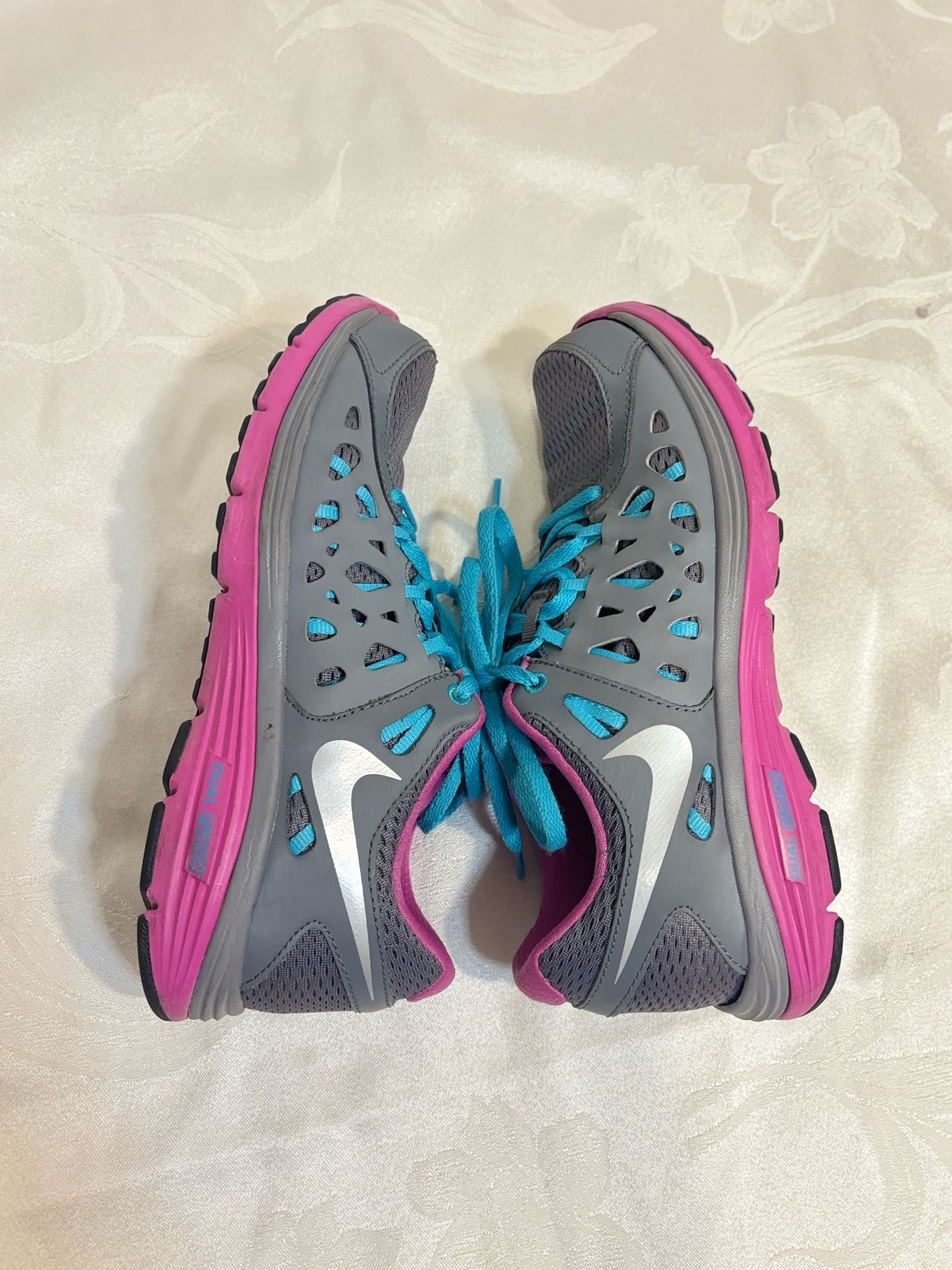 Nike Women's Dual Fusion Run 2 Gray Pink Blue Running Shoes Size 7.5 9